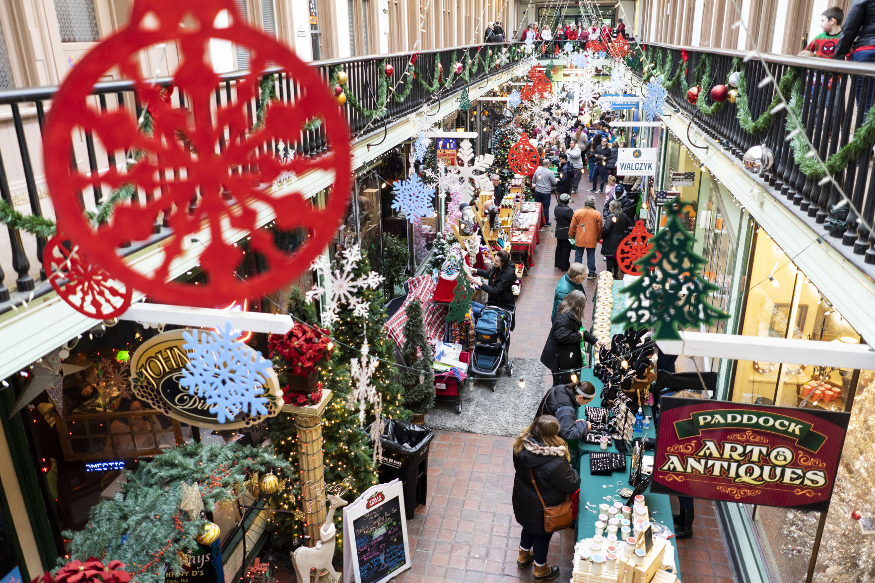 1201_wdj_holidaymarket_JH01.JPG